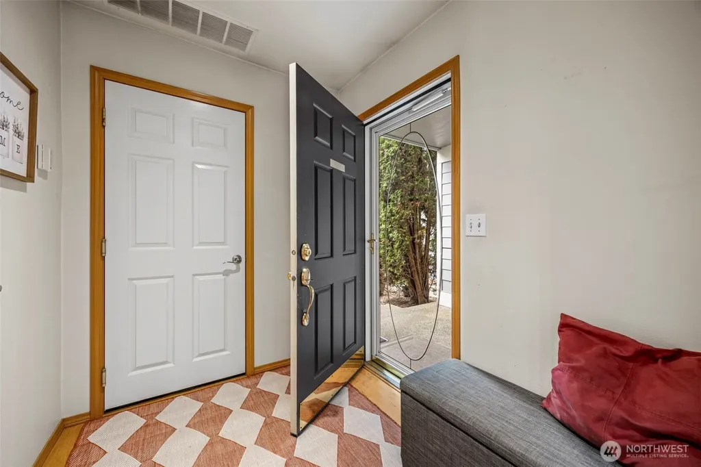 1143 Windy Beach Lane Silverdale WA 98383