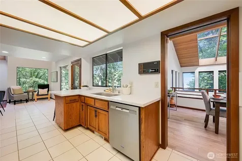 15124 130th Avenue NE Woodinville WA 98072