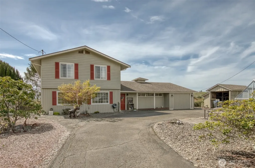 91 Hogan Road Hoquiam WA 98550