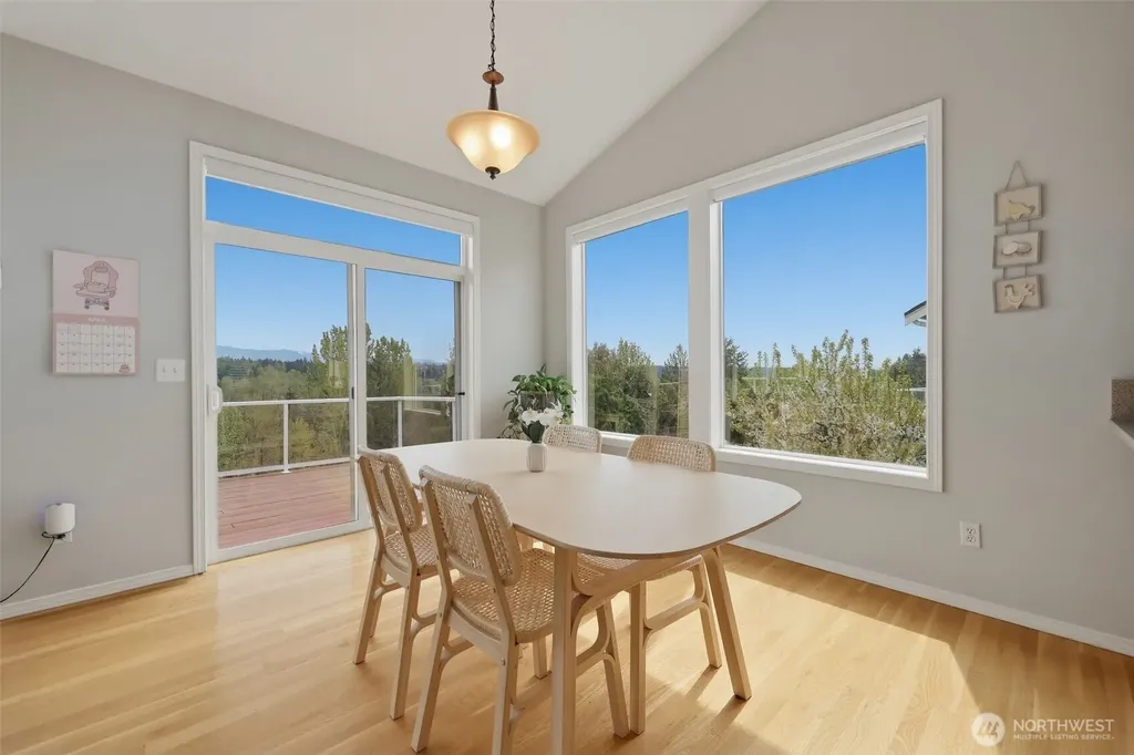 9629 183 Ave E Bonney Lake WA 98391