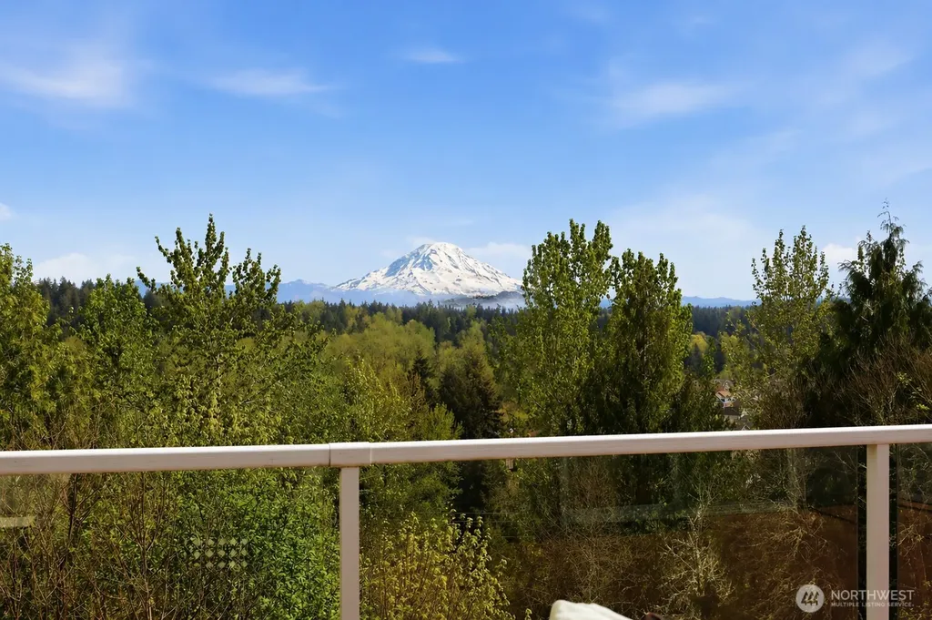 9629 183 Ave E Bonney Lake WA 98391