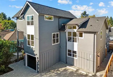 7350 22nd Avenue NW Seattle WA 98117