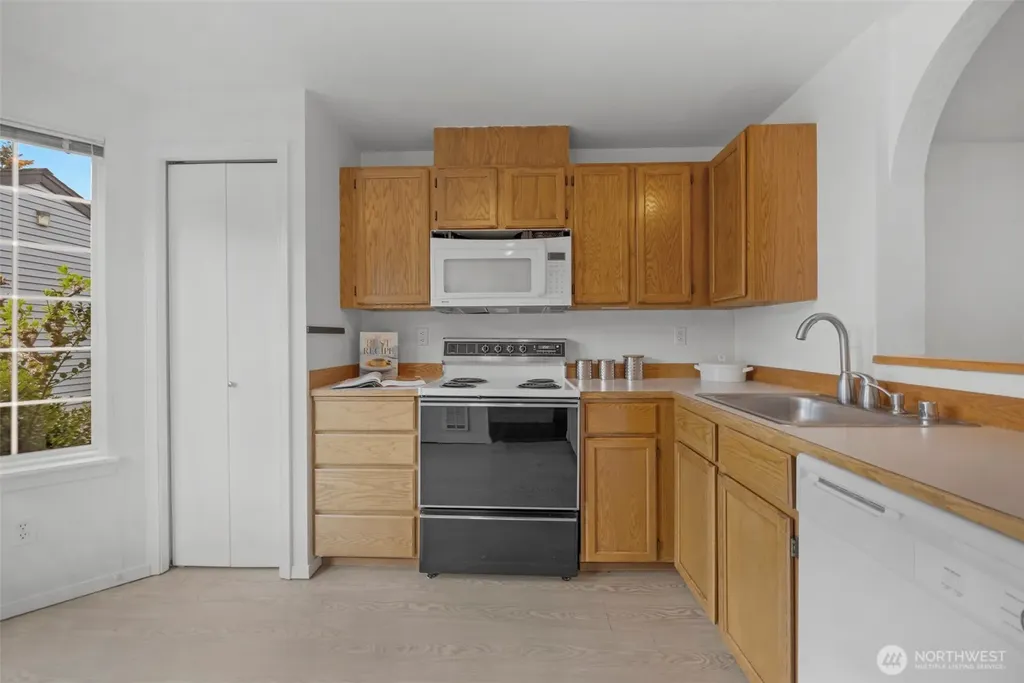 23909 56th Court S Kent WA 98032