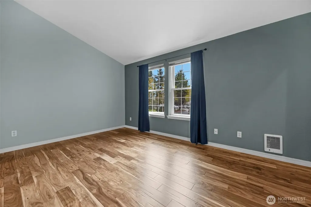 23909 56th Court S Kent WA 98032