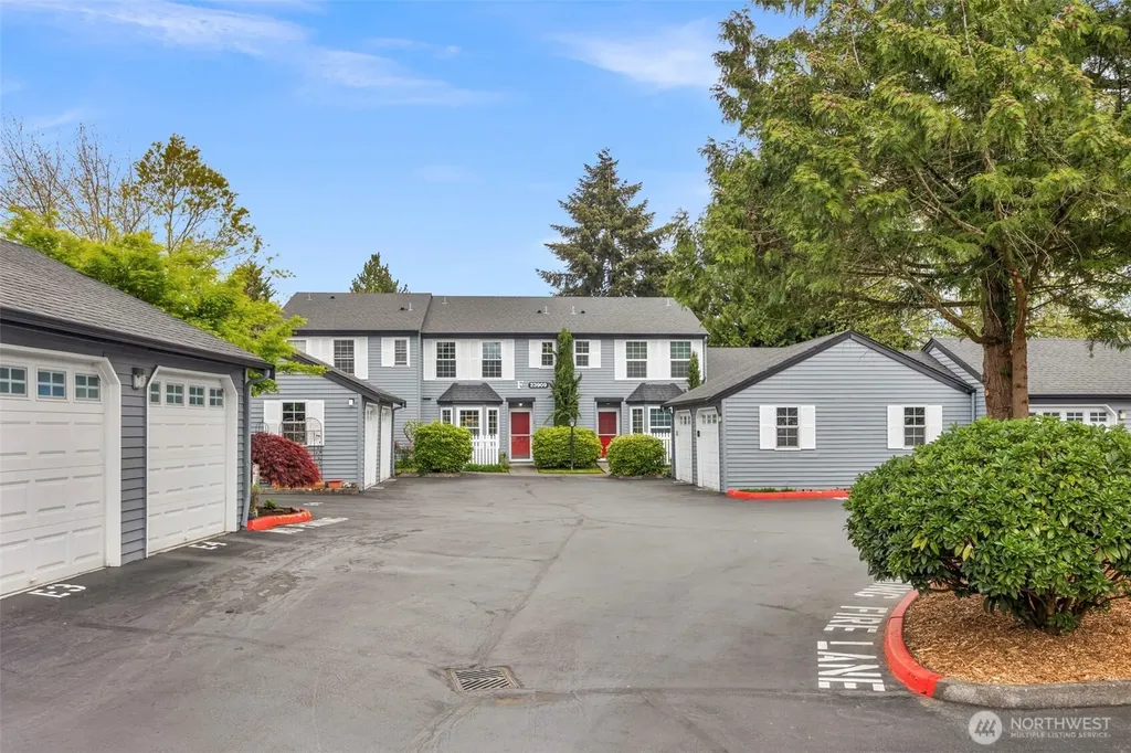 23909 56th Court S Kent WA 98032