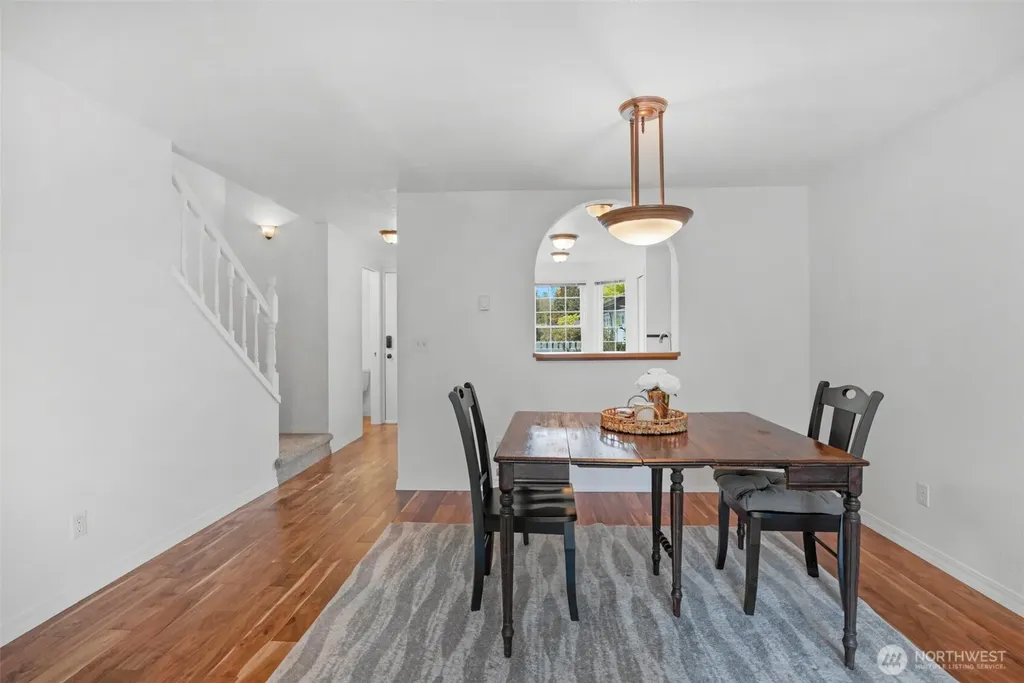 23909 56th Court S Kent WA 98032