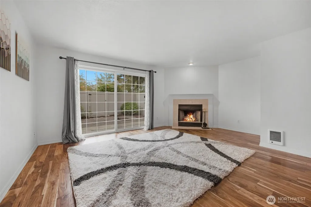 23909 56th Court S Kent WA 98032