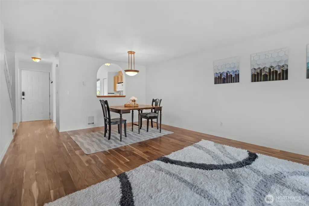 23909 56th Court S Kent WA 98032