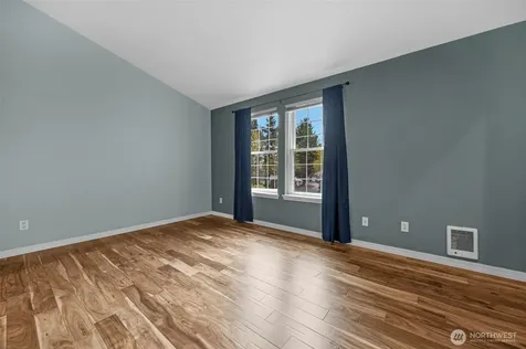 23909 56th Court S Kent WA 98032