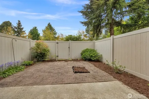23909 56th Court S Kent WA 98032