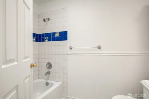 26711 218th Avenue SE Maple Valley WA 98038