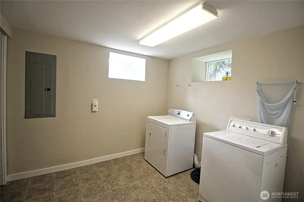 5722 119th Avenue E Puyallup WA 98372
