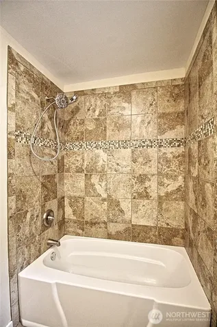 5722 119th Avenue E Puyallup WA 98372
