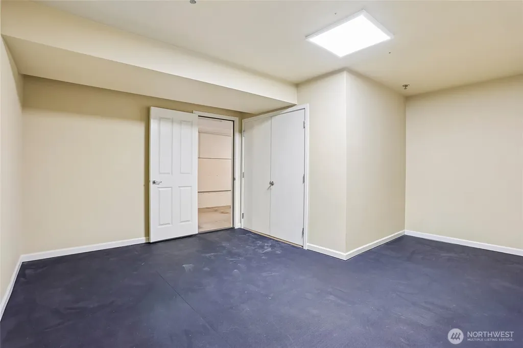 11875 SE 4th Place Bellevue WA 98005