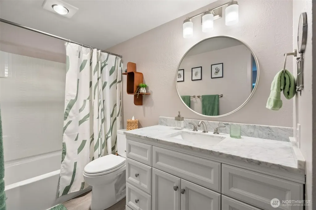 26435 Pennsylvania Avenue NE Kingston WA 98346
