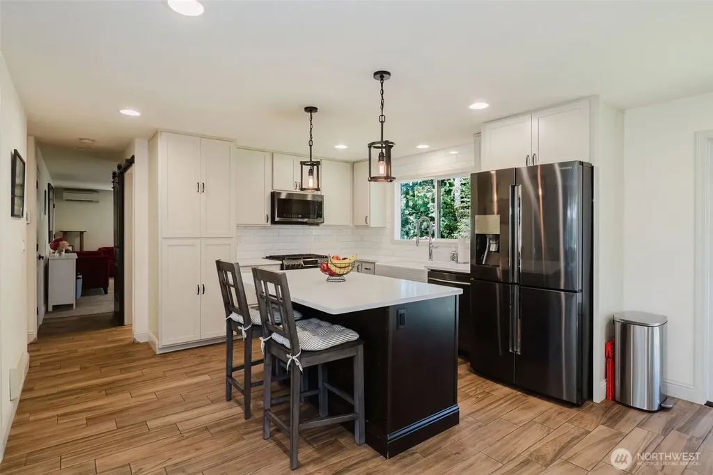 4482 NW Cascade Street Silverdale WA 98383
