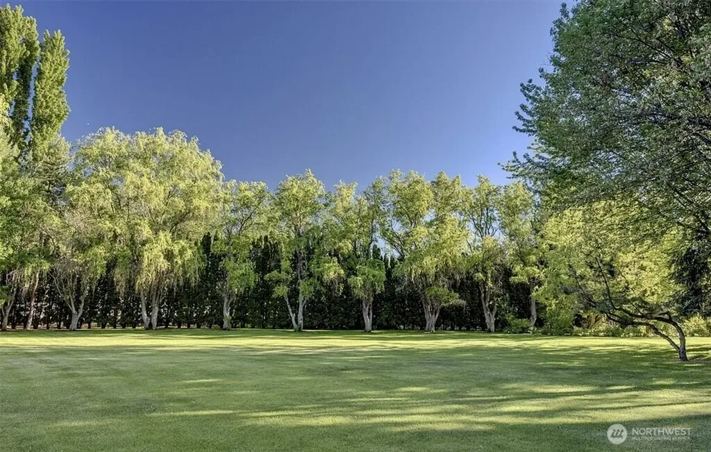 1646 Road 20 NW Soap Lake WA 98851