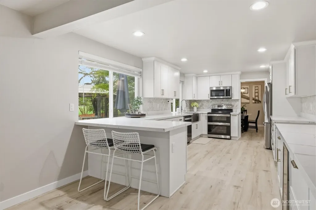 8410 Zircon Drive SW Lakewood WA 98498