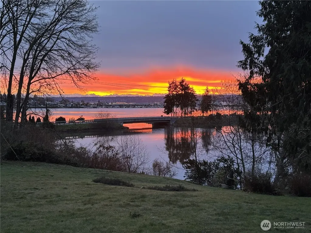 10295 NE West Kingston Road Kingston WA 98346