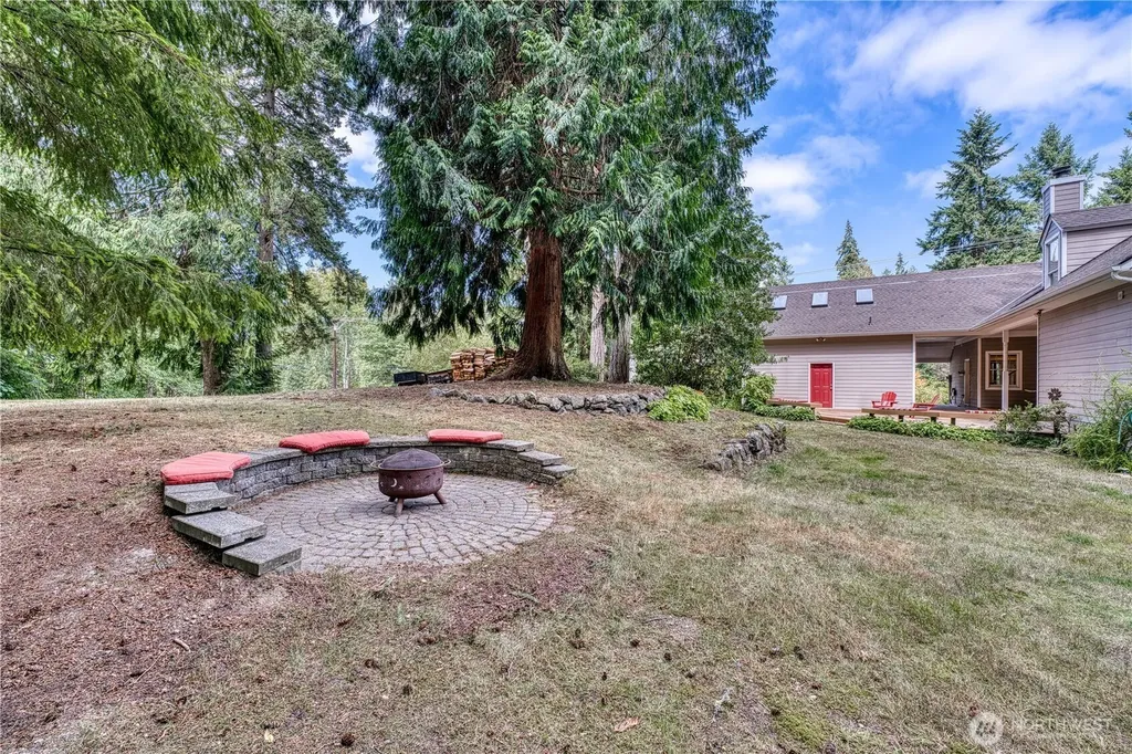 10295 NE West Kingston Road Kingston WA 98346
