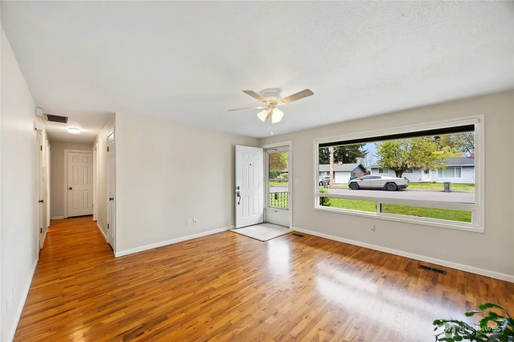1106 26th Street SE Auburn WA 98002