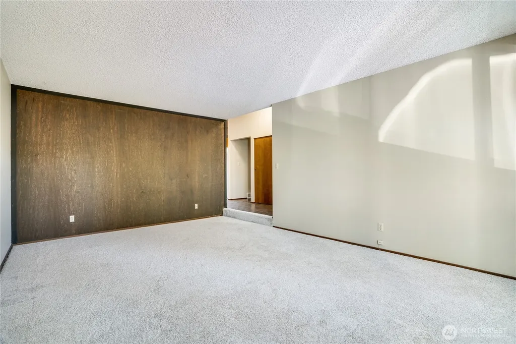 3023 Bridgeport Way W University Place WA 98466