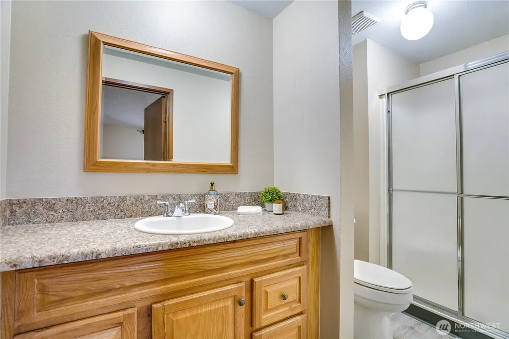 3023 Bridgeport Way W University Place WA 98466