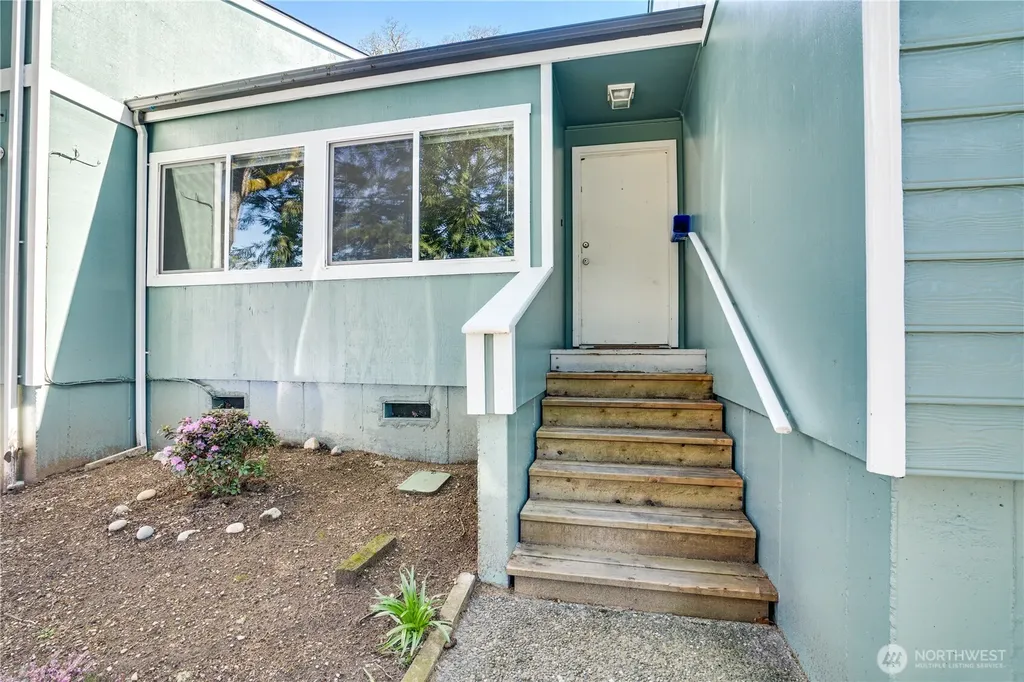 3023 Bridgeport Way W University Place WA 98466