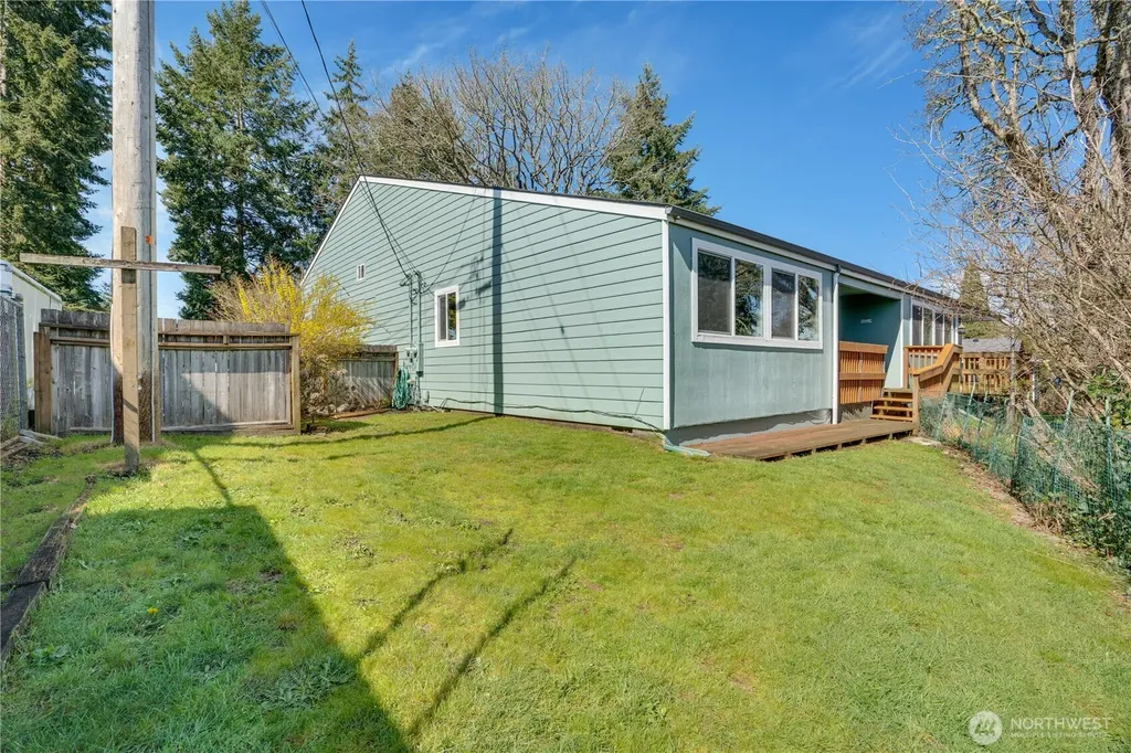3023 Bridgeport Way W University Place WA 98466