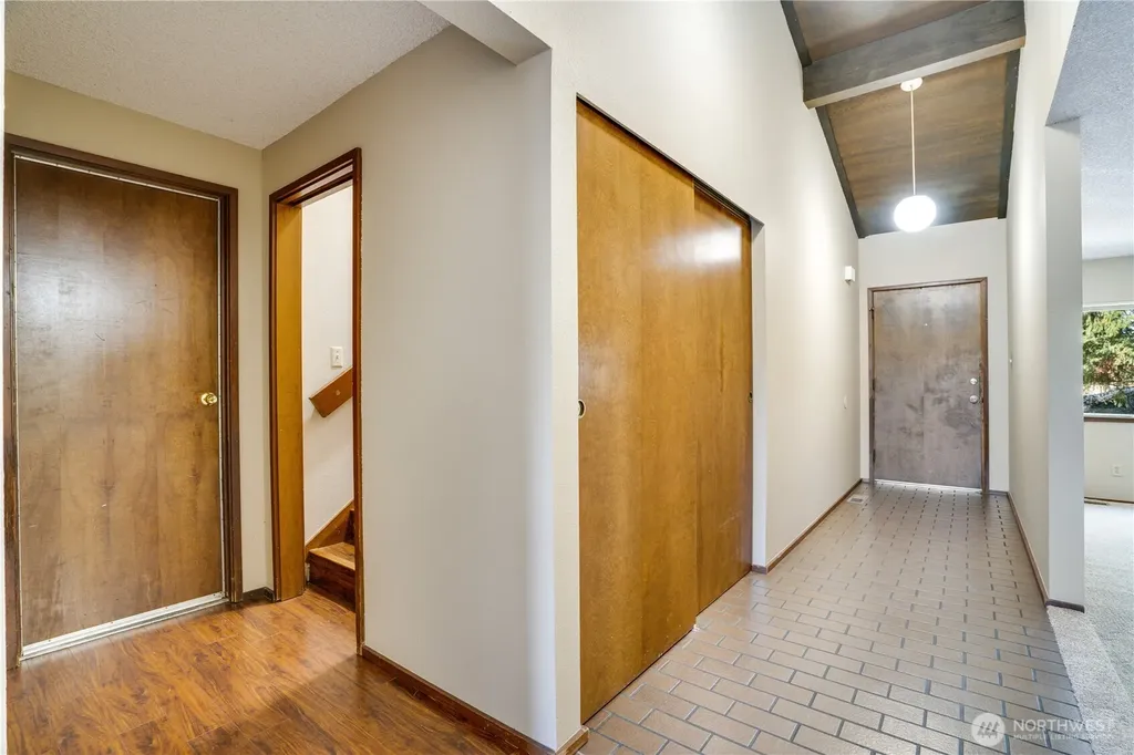 3023 Bridgeport Way W University Place WA 98466
