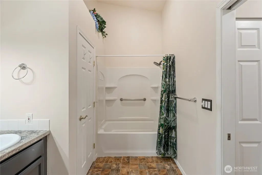 3141 Sanderling Drive Hoquiam WA 98550