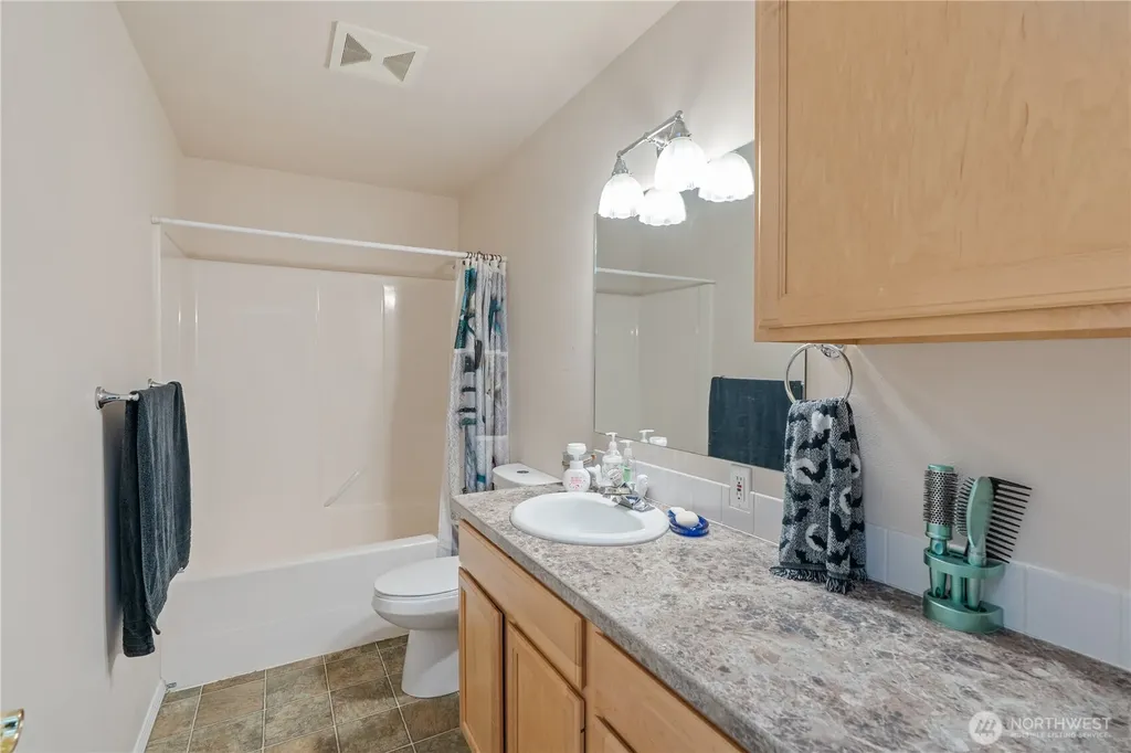 3141 Sanderling Drive Hoquiam WA 98550