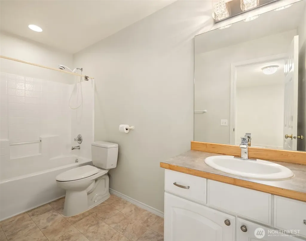 7825 Cortland Ave SE Snoqualmie WA 98065