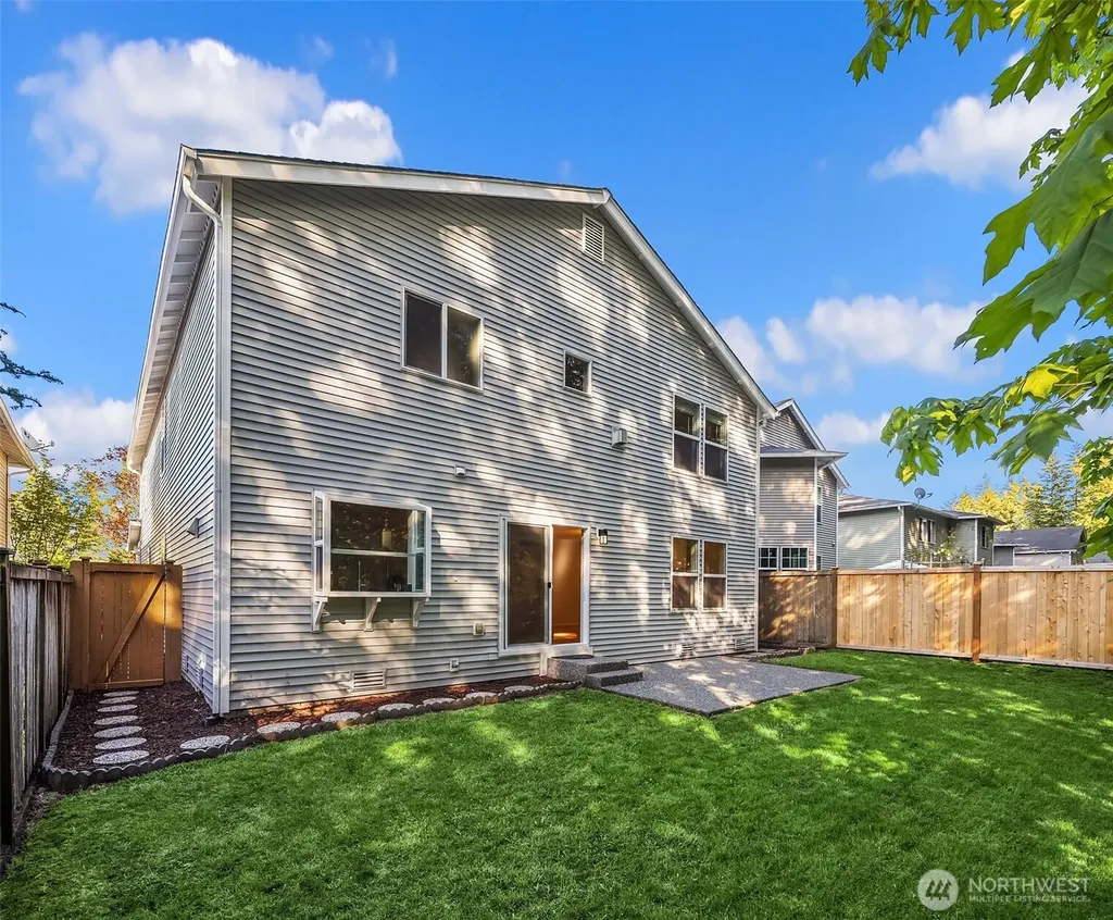 7825 Cortland Ave SE Snoqualmie WA 98065