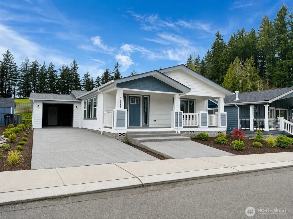 2126 Glacier Street Enumclaw WA 98022