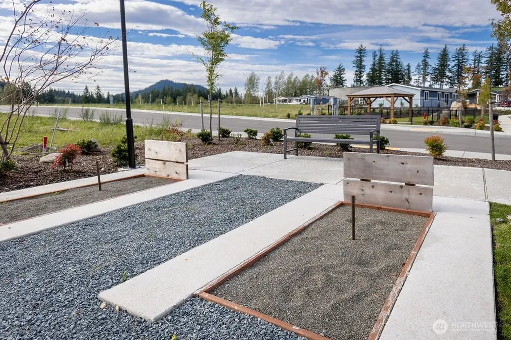 2126 Glacier Street Enumclaw WA 98022