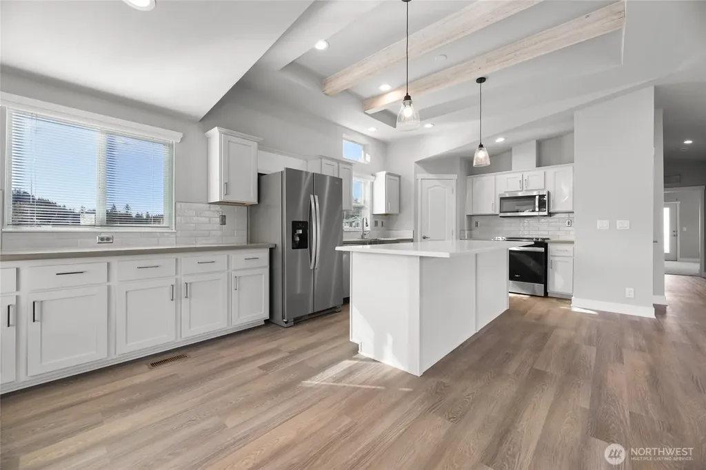 2126 Glacier Street Enumclaw WA 98022
