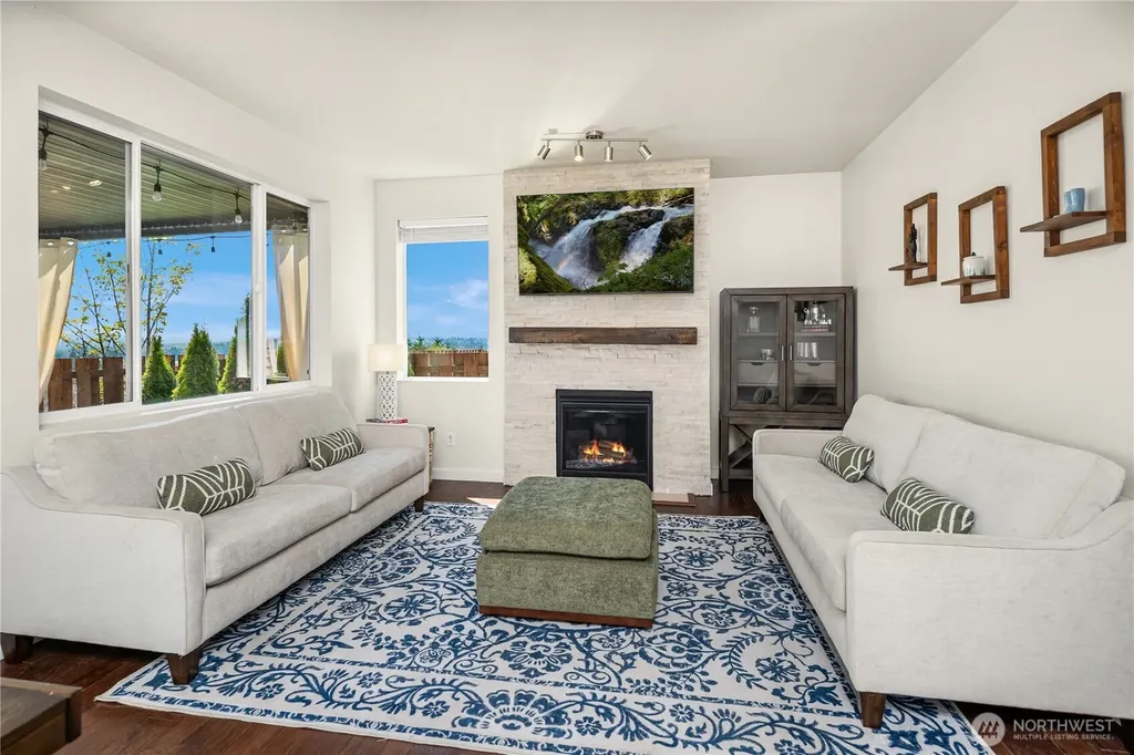 16306 24th Street E Lake Tapps WA 98391