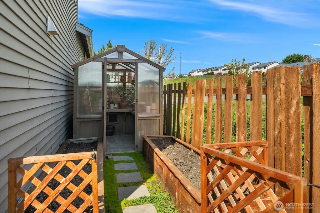 16306 24th Street E Lake Tapps WA 98391