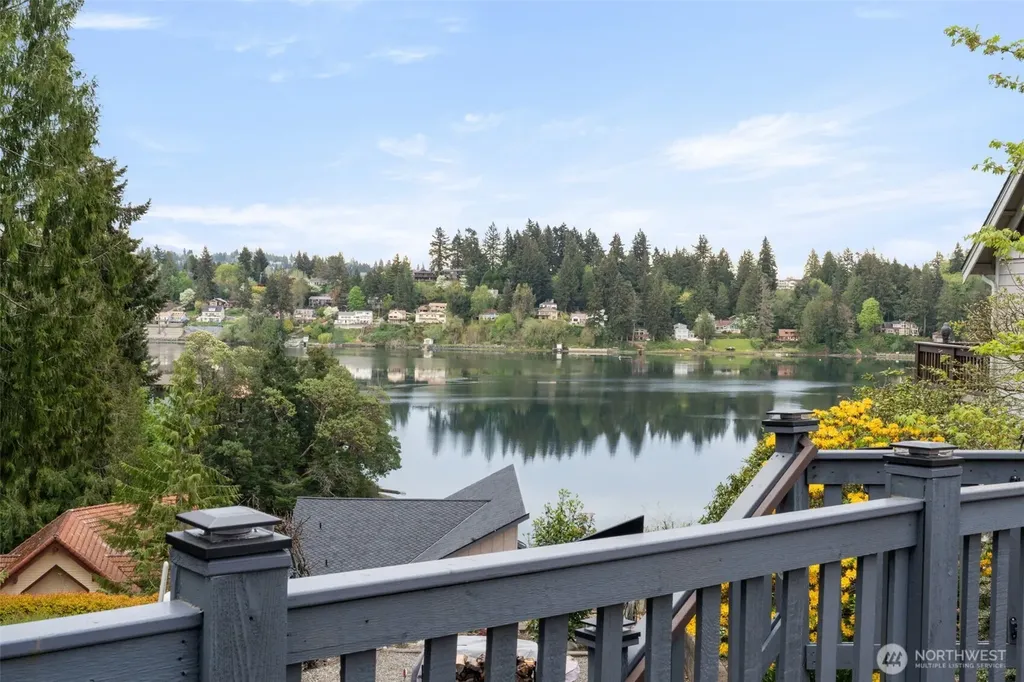 2490 Rocky Point Road NW Bremerton WA 98312