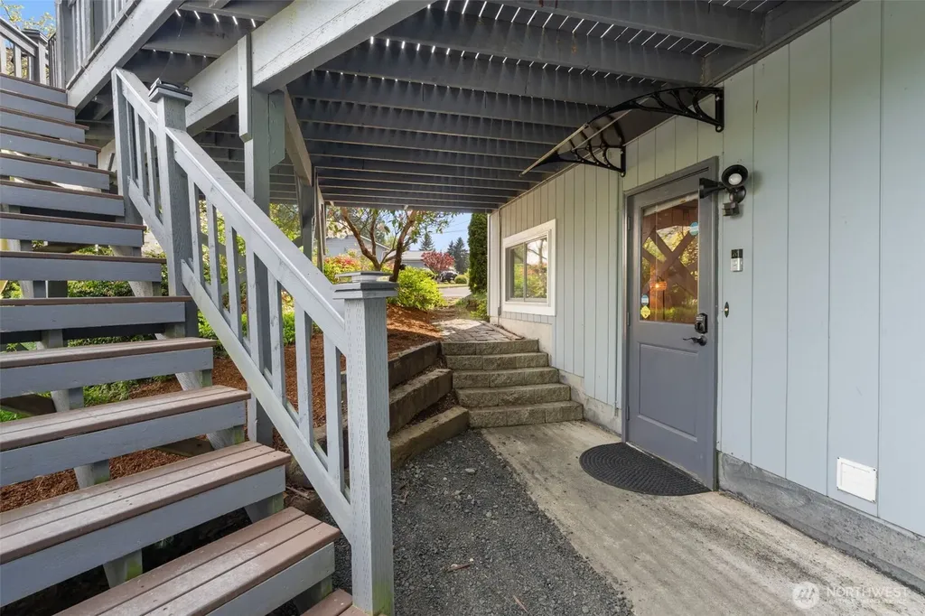 2490 Rocky Point Road NW Bremerton WA 98312