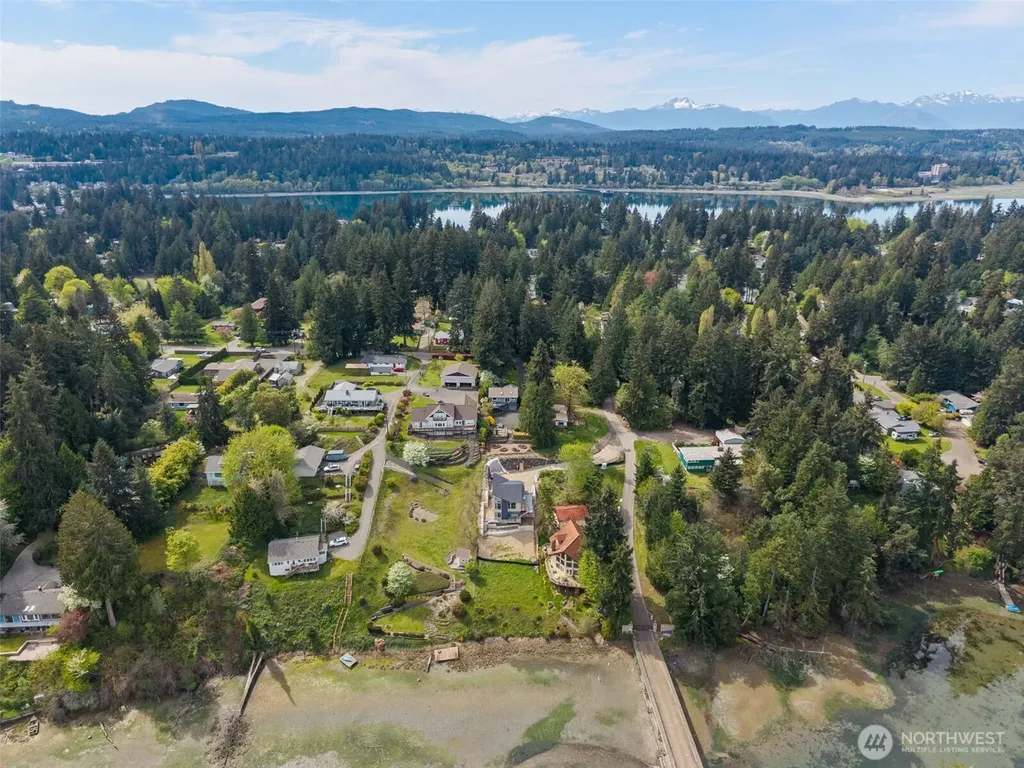 2490 Rocky Point Road NW Bremerton WA 98312