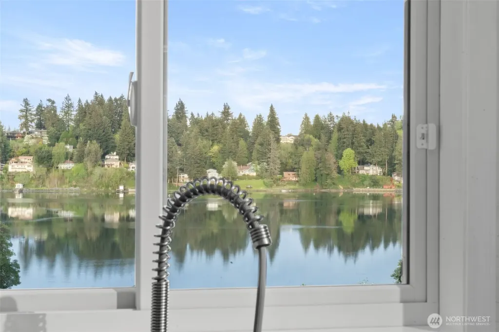 2490 Rocky Point Road NW Bremerton WA 98312