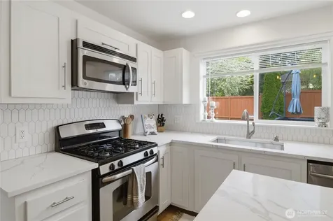 3504 20th Avenue Ct SE Puyallup WA 98372