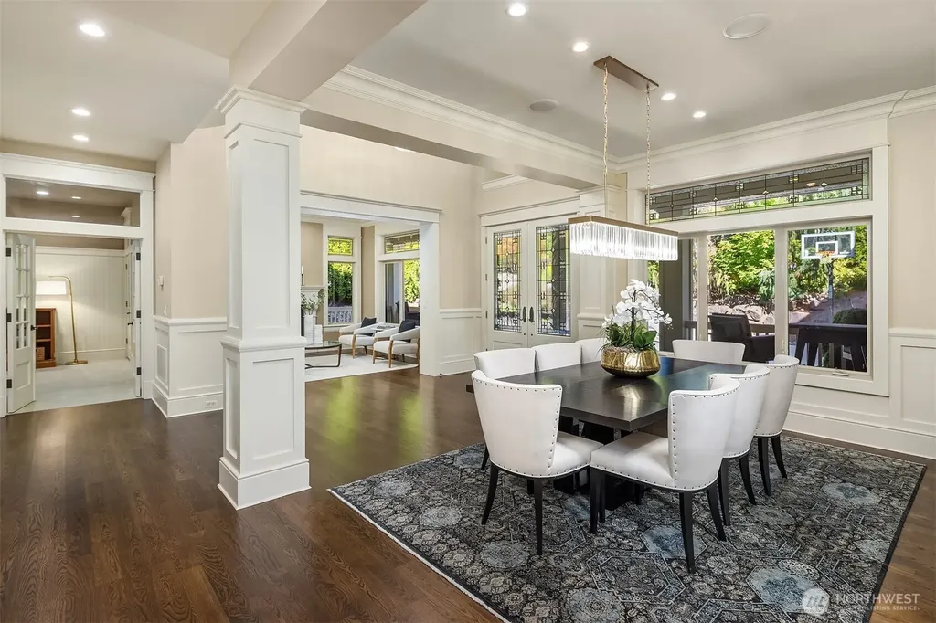 805 92nd Avenue NE Bellevue WA 98004