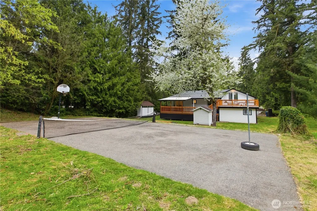 19827 Renton-maple Valley Road SE Maple Valley WA 98038