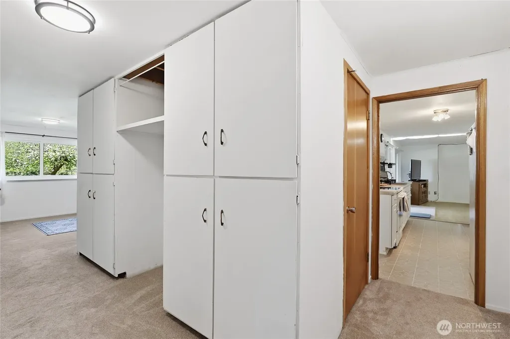 3961 NW Country Lane Bremerton WA 98312