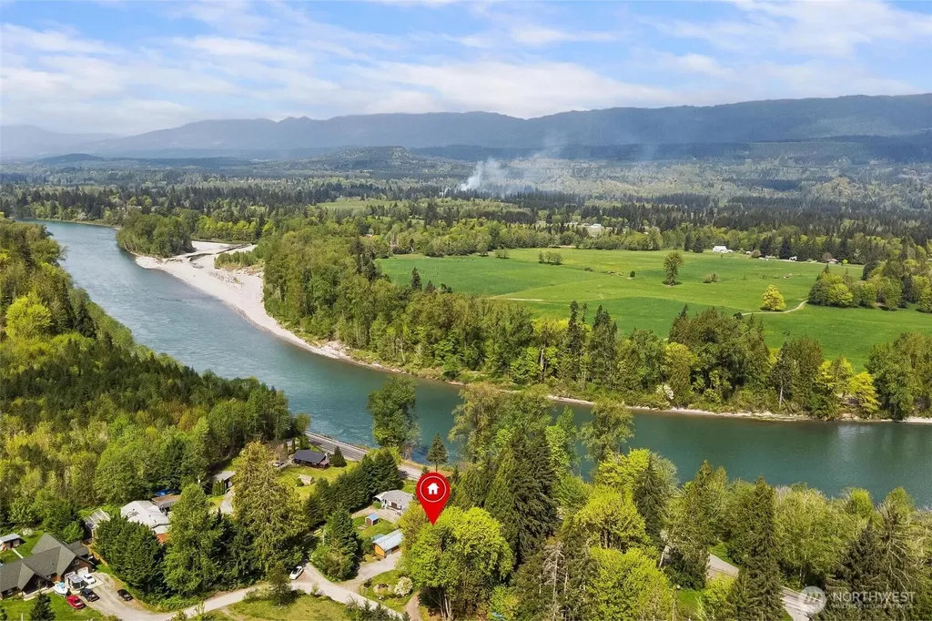 8944 W Pressentin Drive Concrete WA 98237
