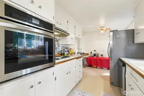 135 NW 181st Street Shoreline WA 98177