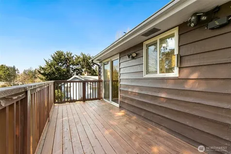 135 NW 181st Street Shoreline WA 98177